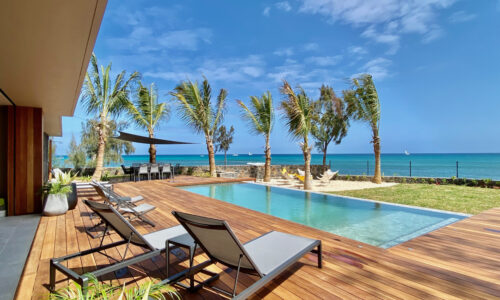 Pointe Azur private pool deck